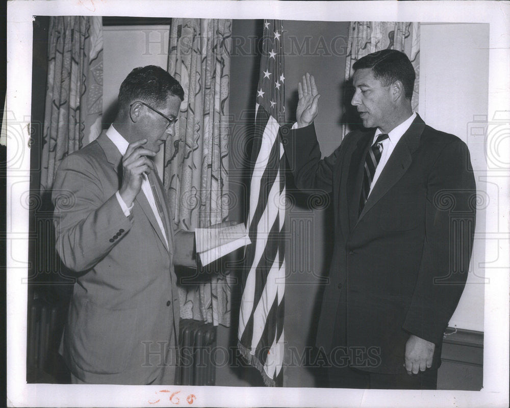 1957 Press Photo New Glenview Village President Jack Mabley and E. Nicholl - Historic Images