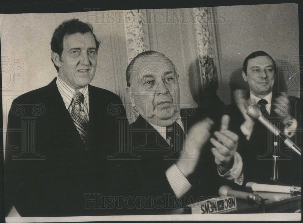 1972 Press Photo Mayoy R Daley of Chicago and Sen Ed Muskie of ME - Historic Images