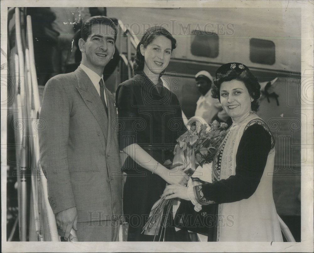 1951 Press Photo King Peter And Queen Alexandria Of Yugoslavia During Royal Tour - Historic Images