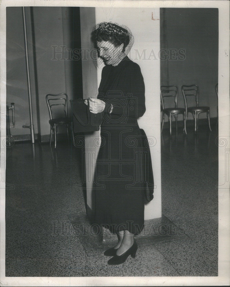 1948 Press Photo Mrs Stuyvesant Peabody - Historic Images