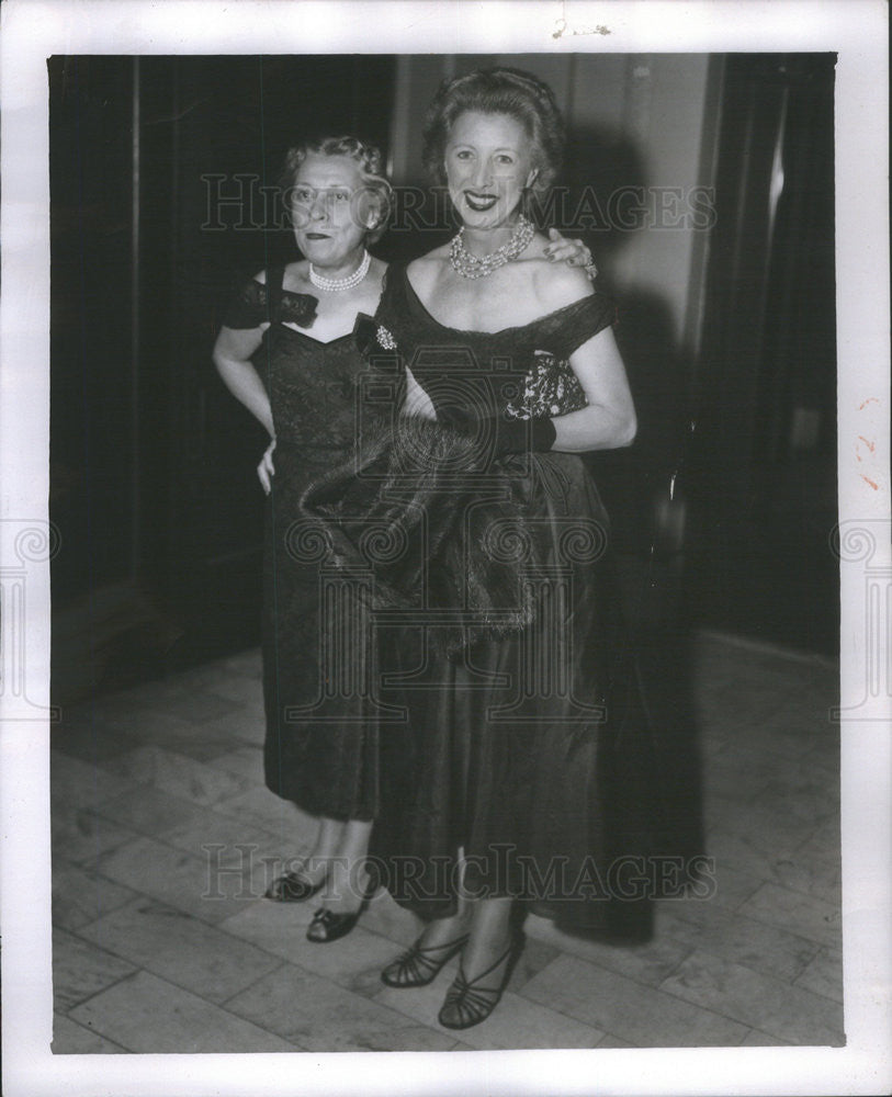 1955 Press Photo Mrs. John G. Murphy &amp; Mrs. Merrill Shepard. - Historic Images