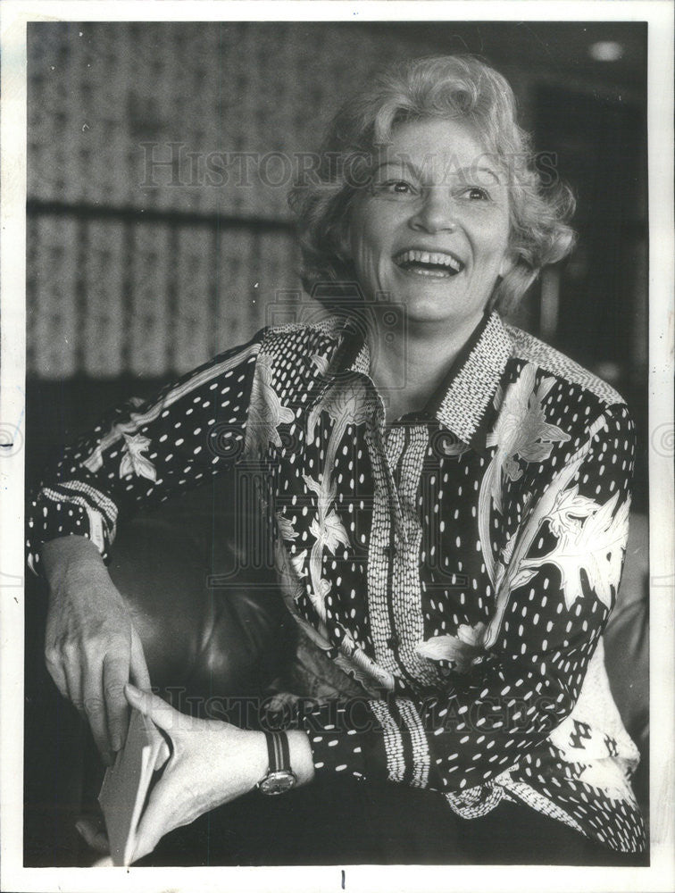1977 Press Photo Peg Murray, actress. - Historic Images