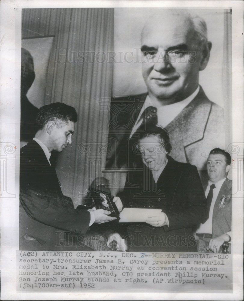 1952 Press Photo Cio secretary treasurer James B. Carey memorial to Elizabeth - Historic Images