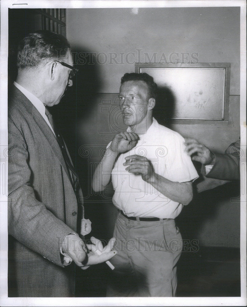 1959 Press Photo Sgt. Thomas Mulvey and James McGrath - Historic Images