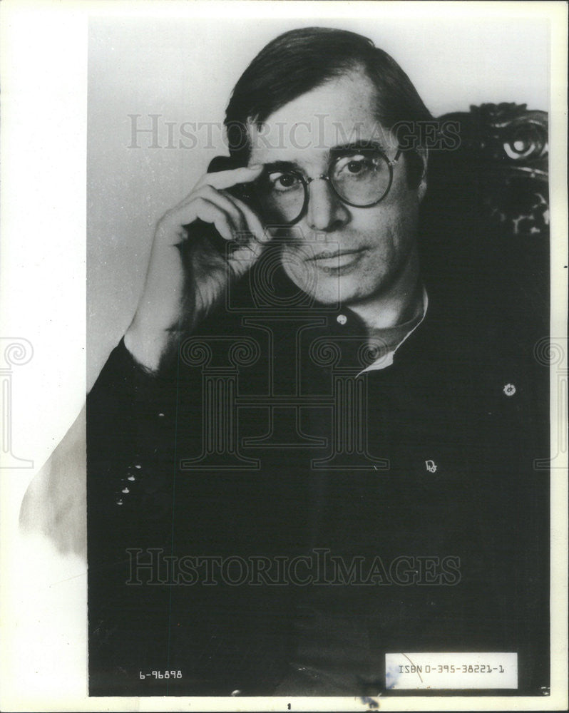 1985 Press Photo  Paul Theroux, author. - Historic Images