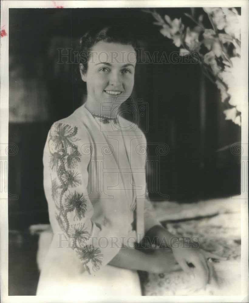 1938 Press Photo Mrs. Eugene F. McDonald, wife of Commander - Historic Images