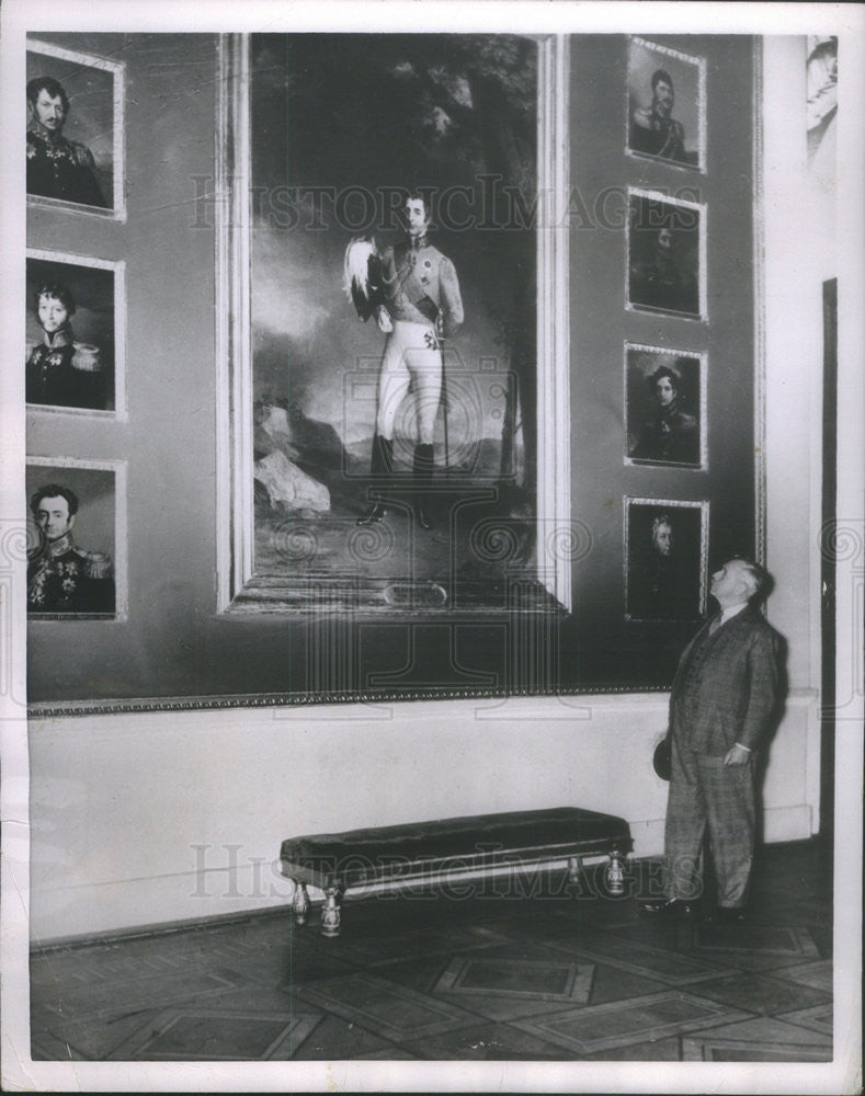 1954 Press Photo Lord Wellington, member of a British Parliamentary Delegation - Historic Images