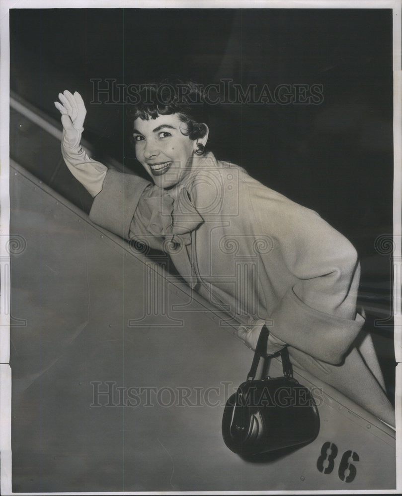 1956 Press Photo Betty Madigan,singer - Historic Images