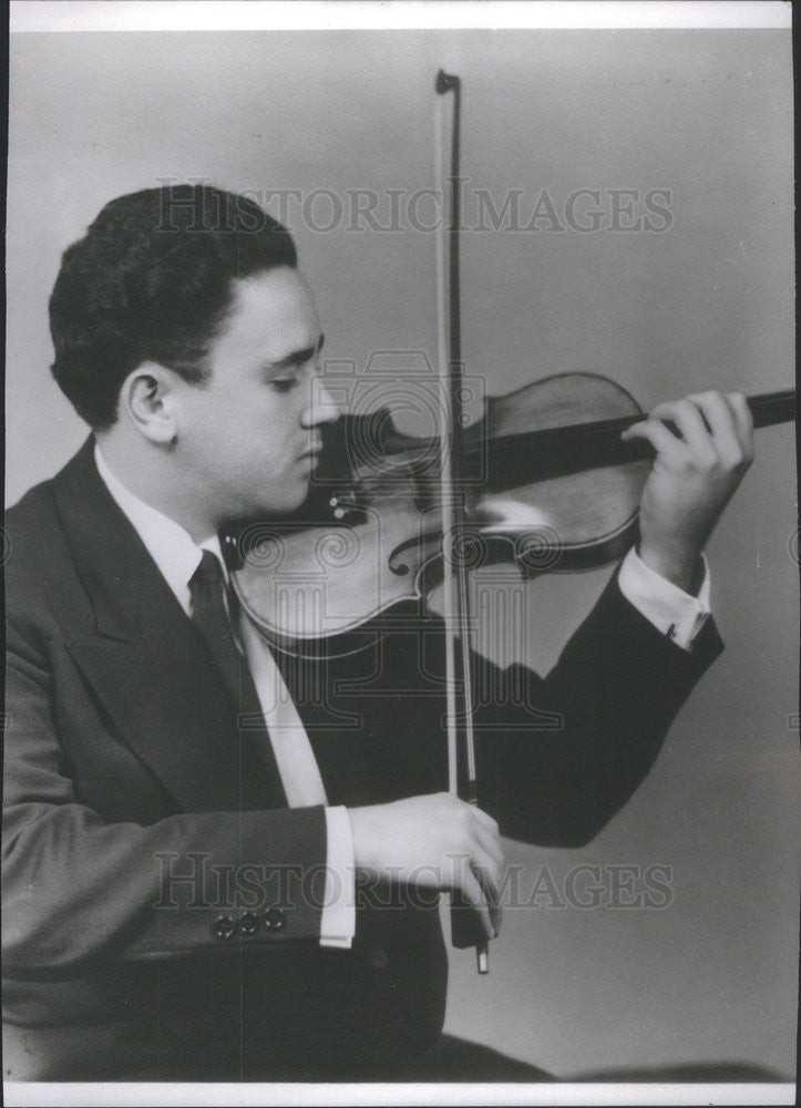 Press Photo Violinist Samuel Magad, Young Artist Contest Winner - Historic Images