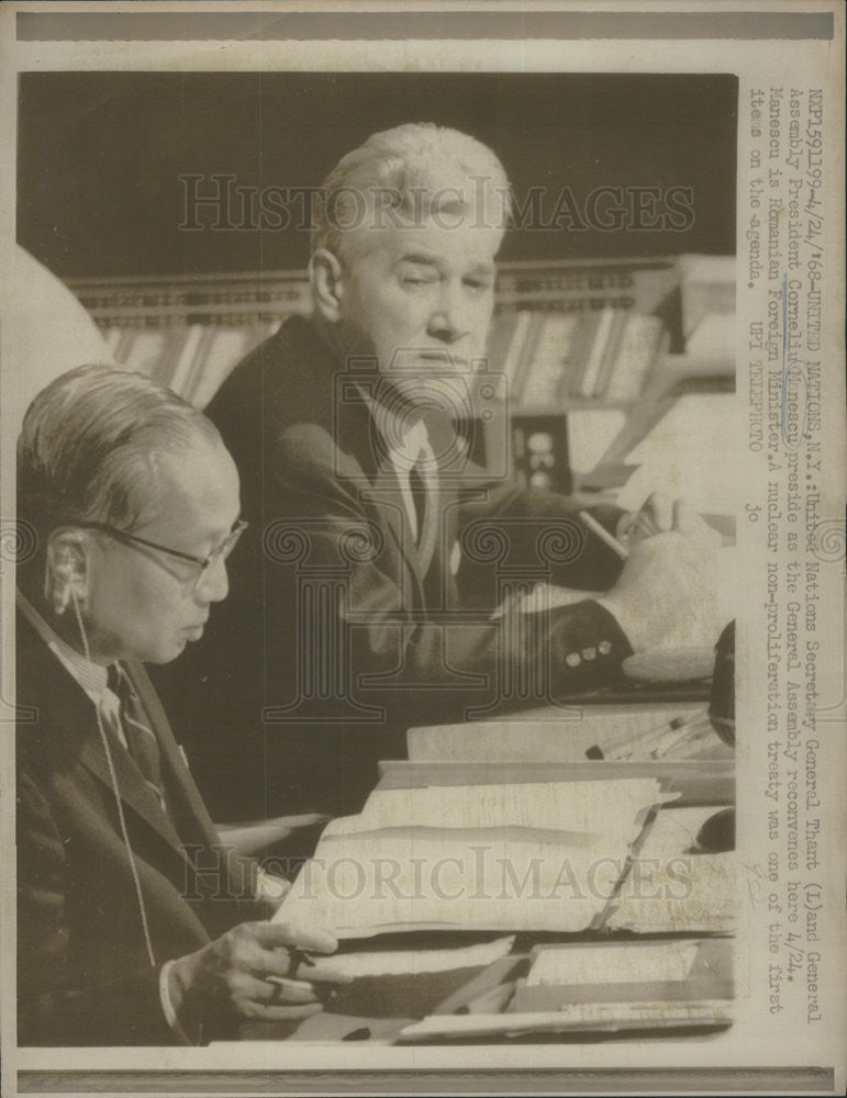 1968 Press Photo United Nations Secretary General Thant and General Assembly - Historic Images