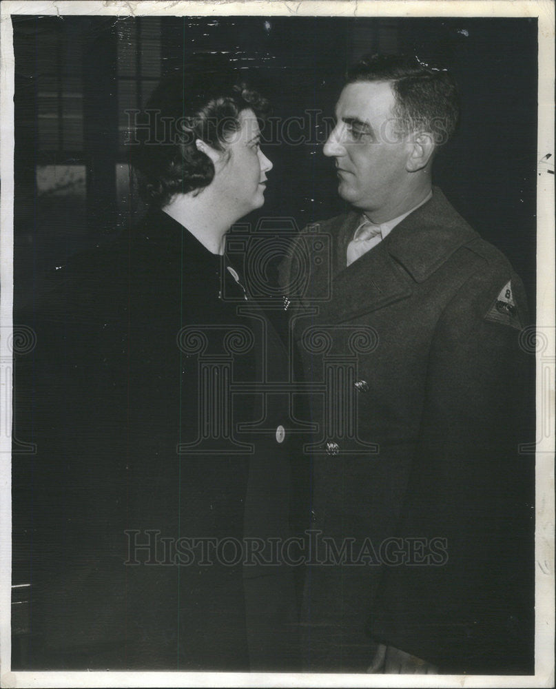 1942 Press Photo Mrs. Anne Tyrrell Lussier and Alfred Lussier - Historic Images