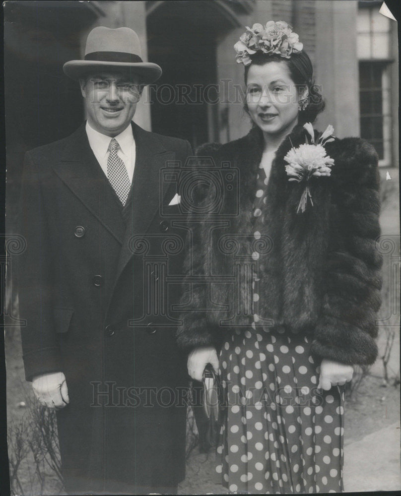 1942 Press Photo Mr. and Mrs.Edward M. - Historic Images