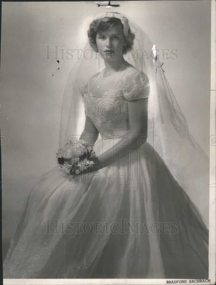 1952 Press Photo Paula Elizabeth Wilms in her wedding gown weds George McCutcheon - Historic Images