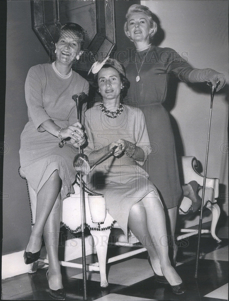 1961 Press Photo Mrs. FM McConnell Mrs. Raymond O&#39;Keefe Mrs. Arthur Millas - Historic Images