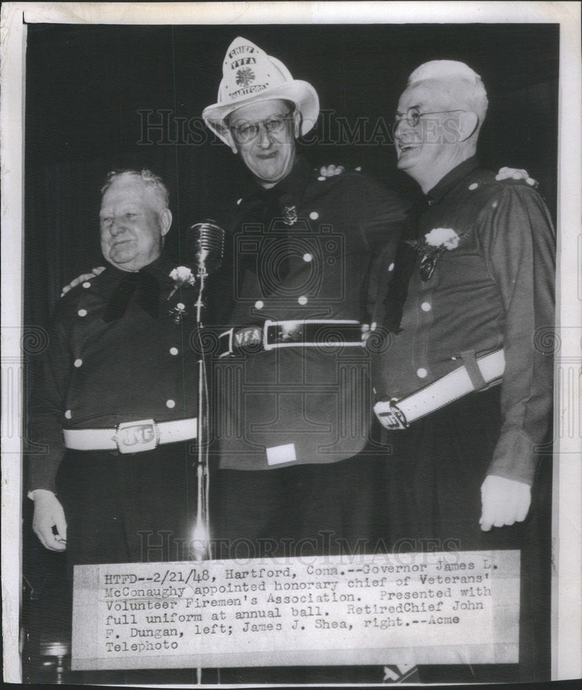 1948 Press Photo Gov. James L. McConaughy, Fire chief John Dungan &amp; James Shea. - Historic Images