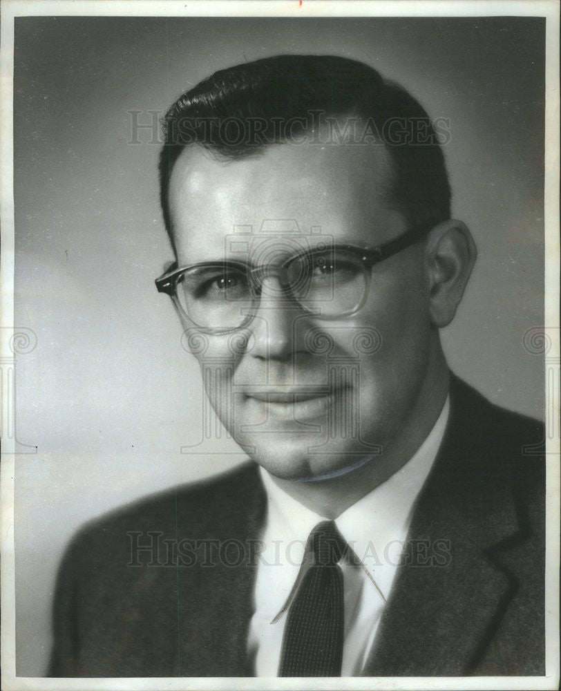 1965 Press Photo Swift And Company Vice President John Murphy Portrait - Historic Images