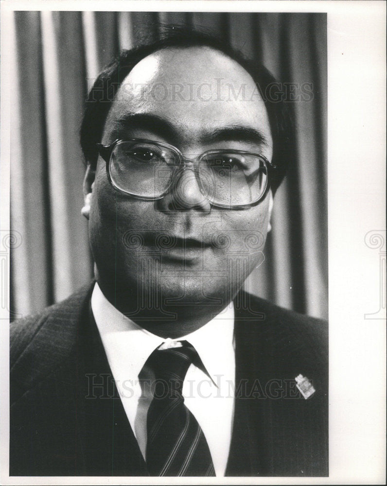 1965 Press Photo Calvin Manshio, Illinois Commerce Commission. - Historic Images