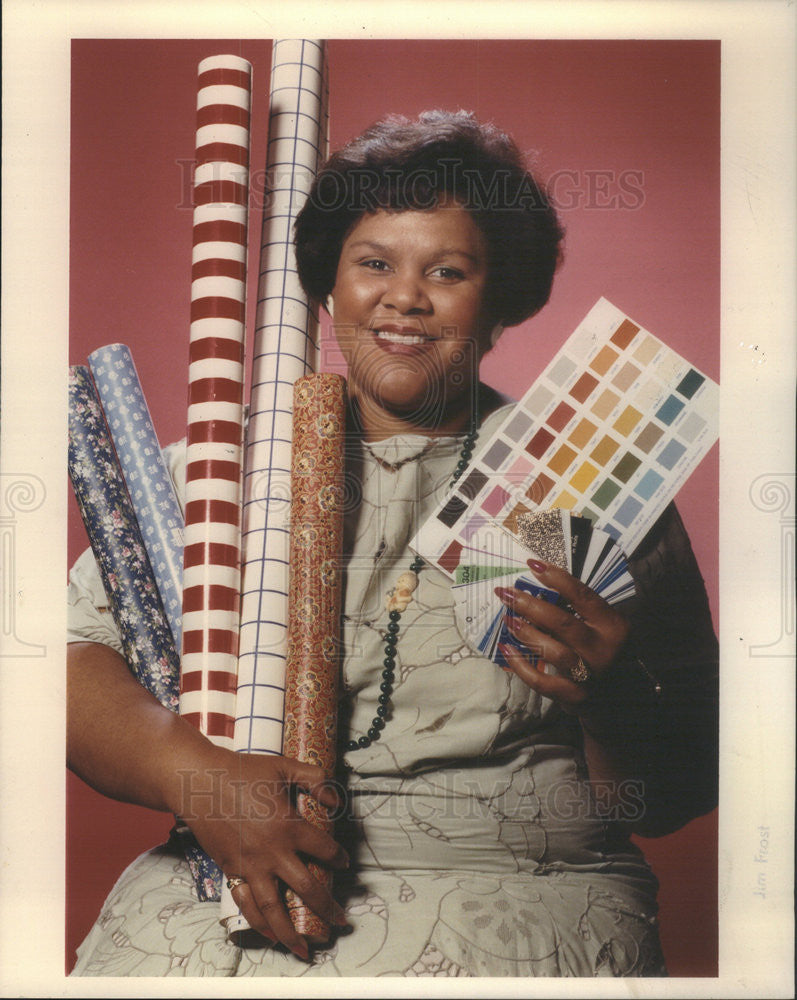 1990 Press Photo Interior Designer Gwen Thomas - Historic Images