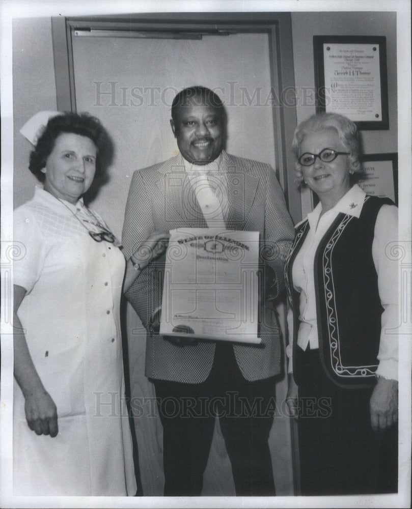 1974 Press Photo Mary O&#39;Donnell,RN,Joe H Thomas,exec dir,Lourdene Bock RN - Historic Images