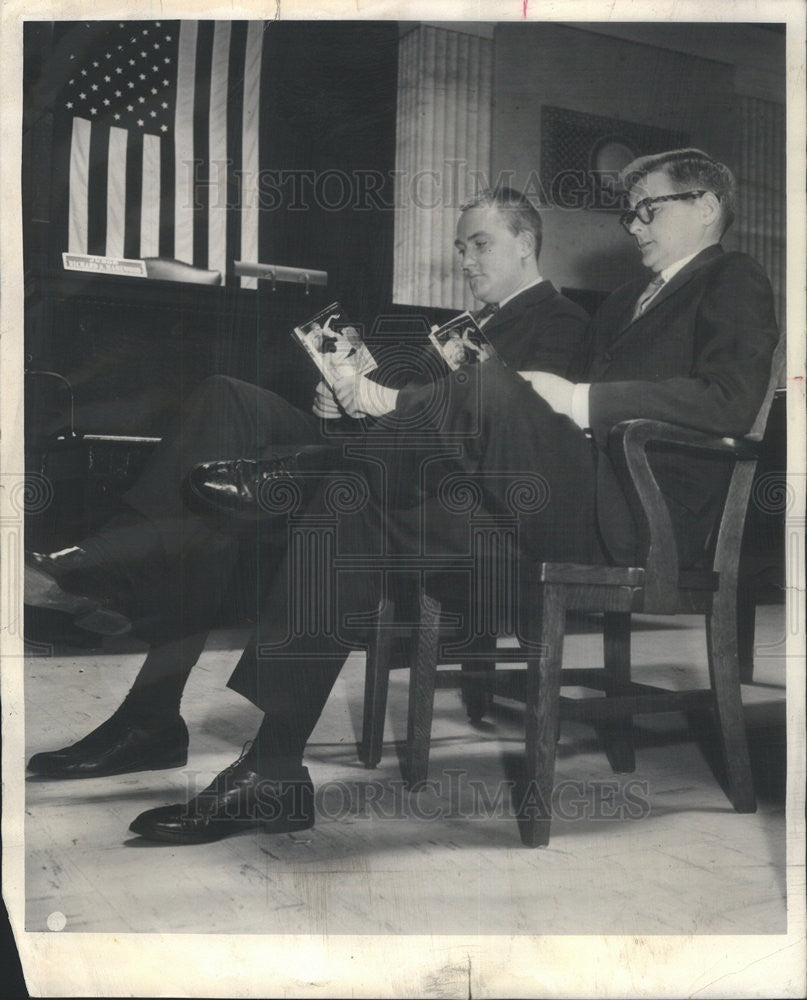 1963 Press Photo James Thompson and Daniel Leahy attys - Historic Images