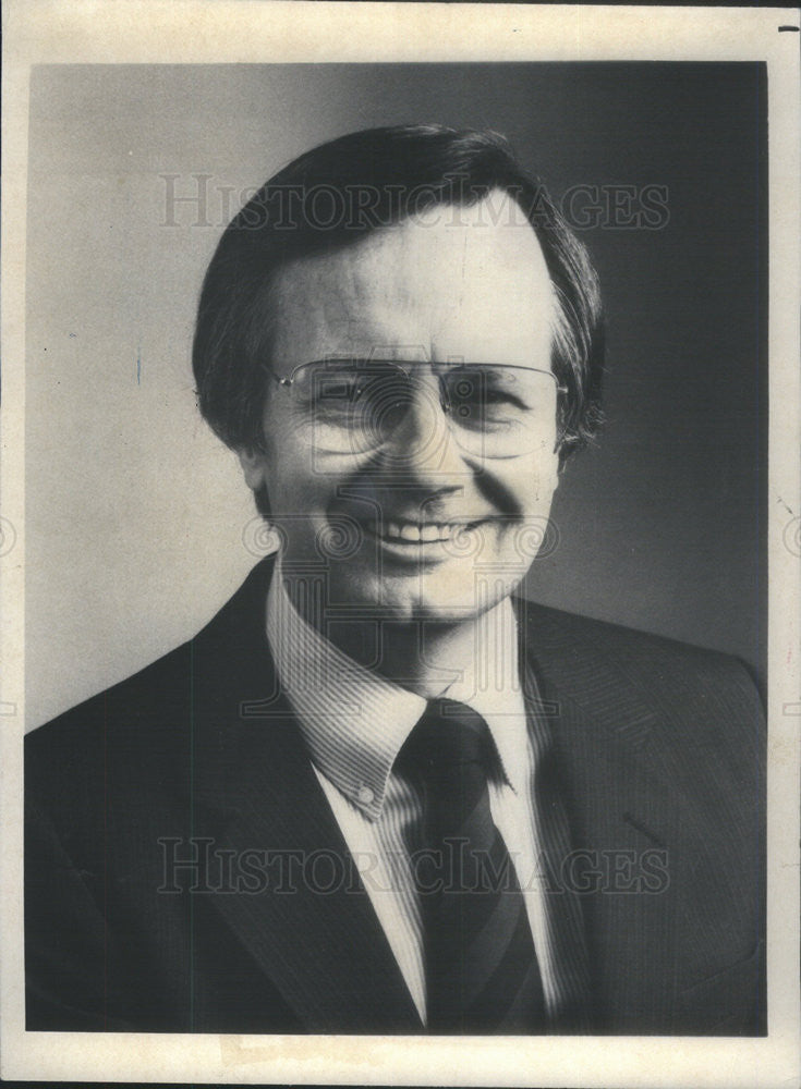 1987 Press Photo Bill Moyers,correspondent - Historic Images