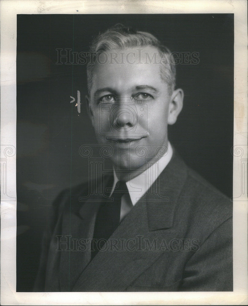 1956 Press Photo David Moyer Vp of International Harvester - Historic Images