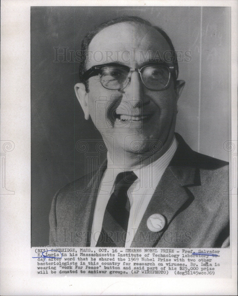 1969 Press Photo Professor Salvador Luria Shares Nobel Peace Prz with Two Others - Historic Images