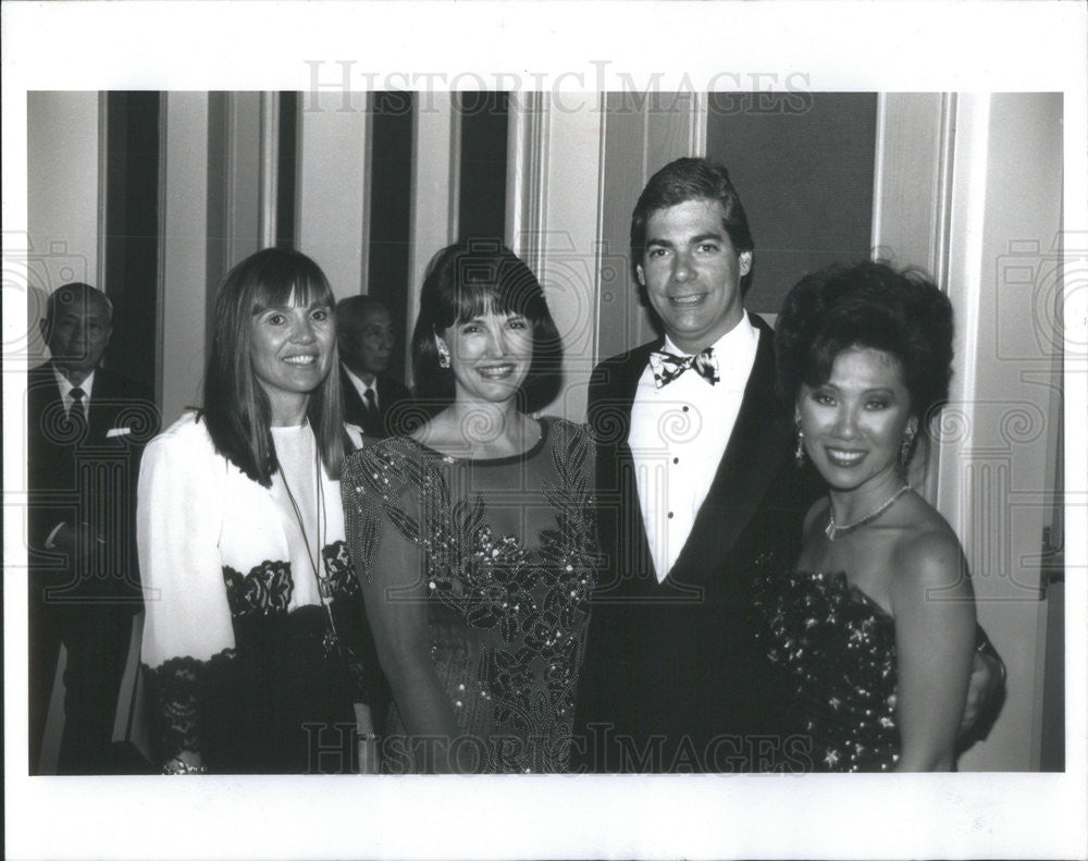 1991 Press Photo Linda YU attending the child abuse prevention benefit. - Historic Images