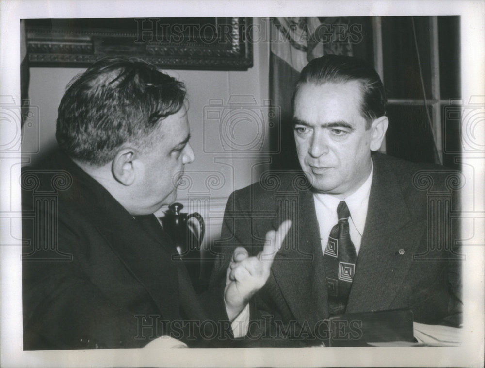 1945 Press Photo new NY Mayor William O&#39;Dwyer chatting with Fiorello LaGuardia - Historic Images