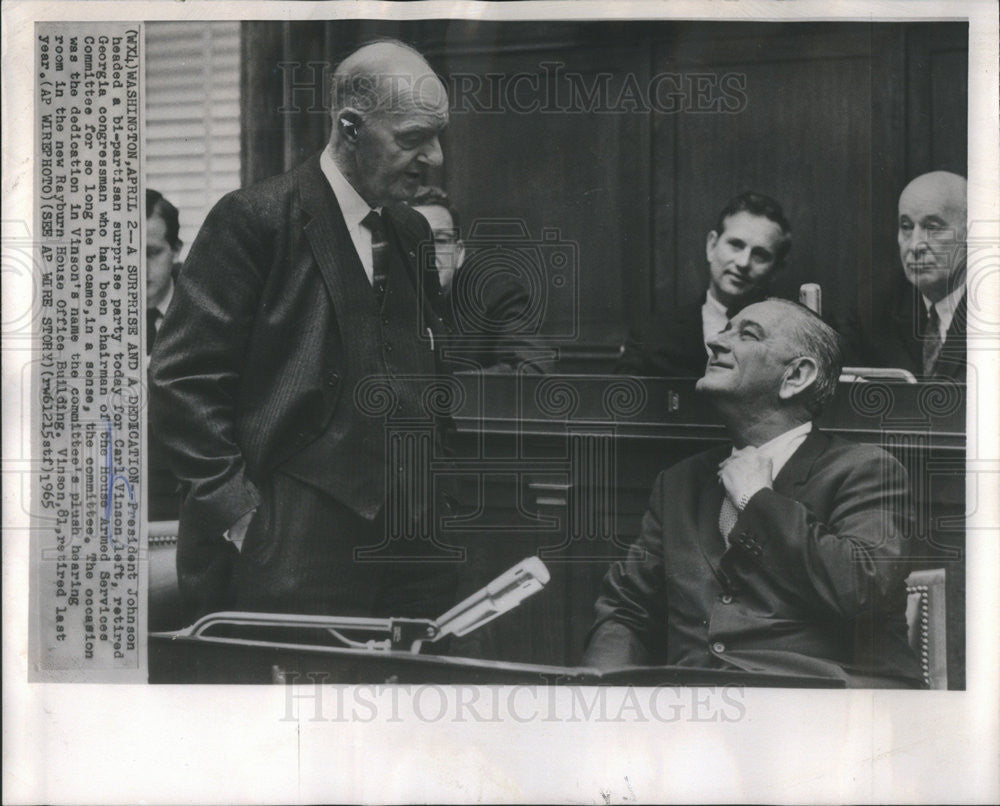 1965 Press Photo Surprise Retirement Party Held In House For Retiring Senator - Historic Images