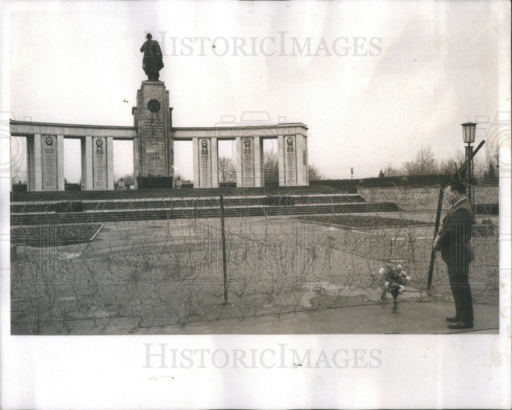 1965 Press Photo US World War II veteran Joe Polowski - Historic Images