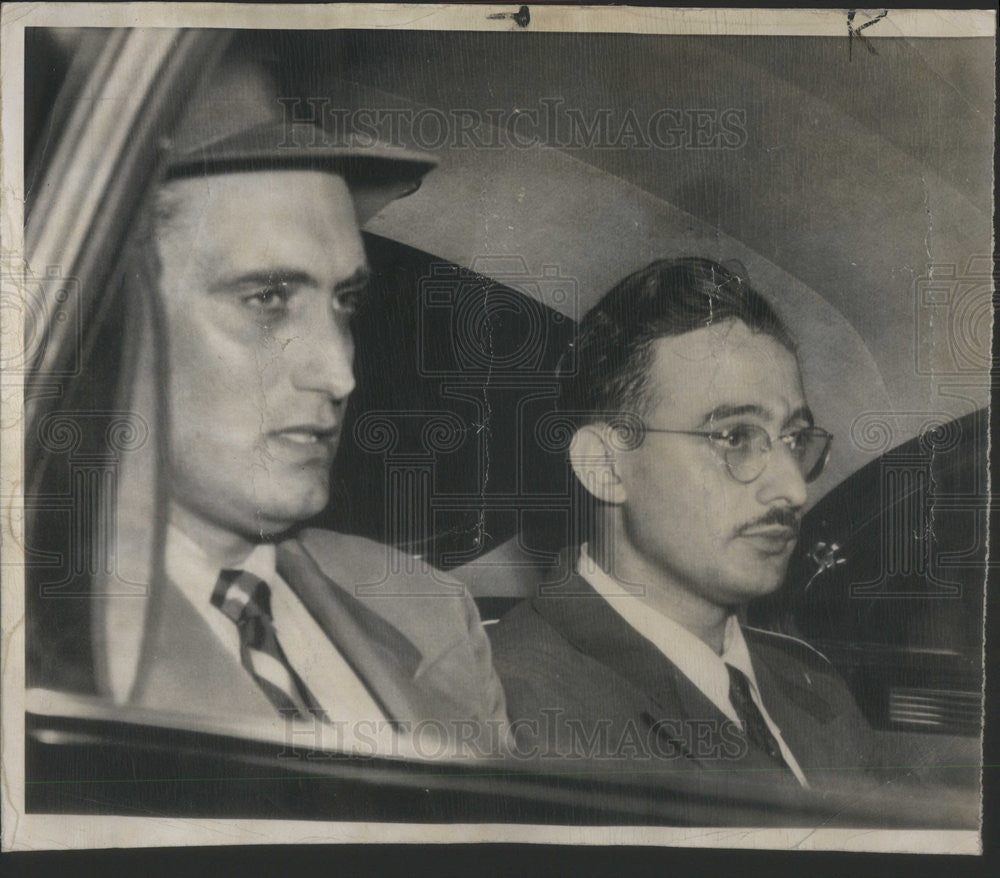 1950 Press Photo Julius Rosenberg, Accused Spy &amp; An Unidentified FBI Agent - Historic Images