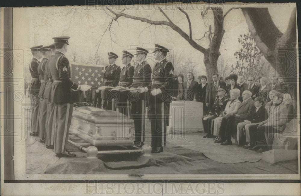 1973 Press Photo Colonel William P. Nolda Funeral Last Casualty Of Vietnam War - Historic Images