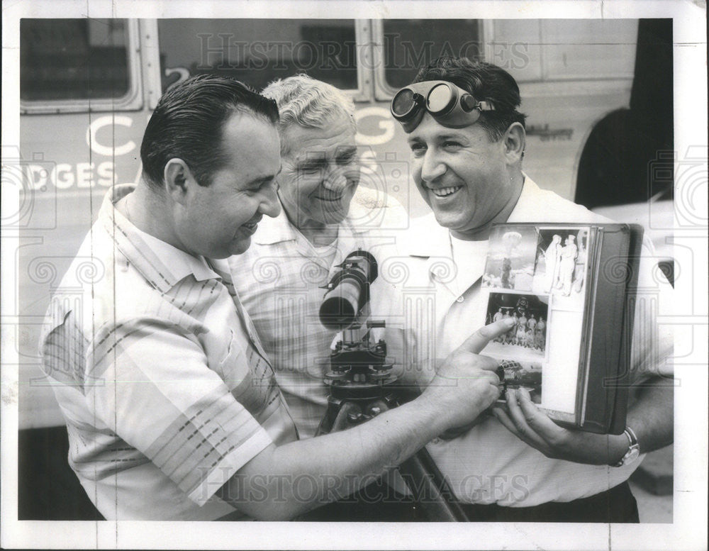 1960 Press Photo Co-Pilot Nagasaki Atomic Raid Frederick Olivi Crew Ed Klausner - Historic Images