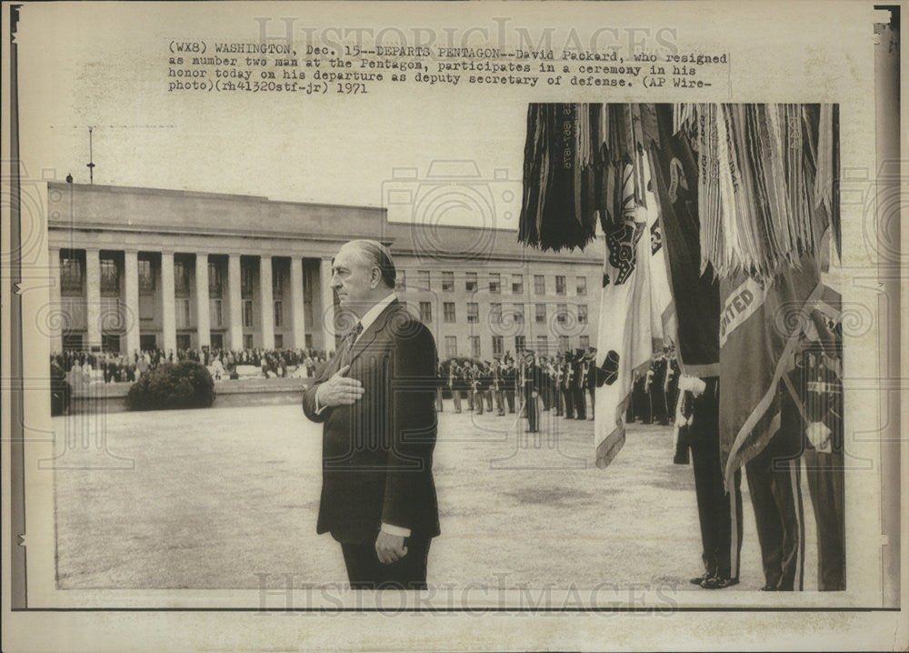 1971 Press Photo David Packard Resigning Deputy Defense Secretary - Historic Images