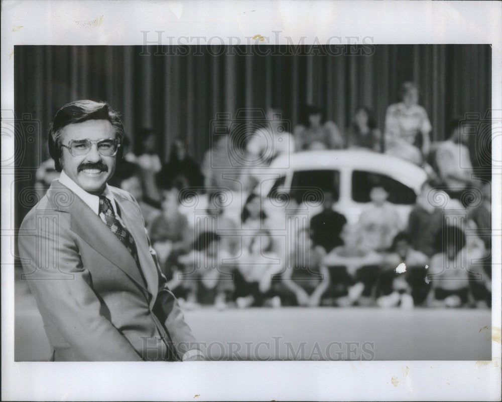 1974 Press Photo Gary Owens Show Host - Historic Images