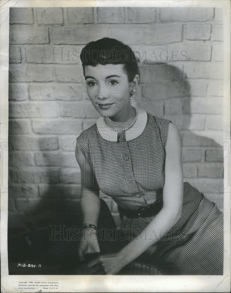 1953 Press Photo Maggie McNamara Stars In Spicy Comedy &quot;The Moon Is Blue&quot; - Historic Images