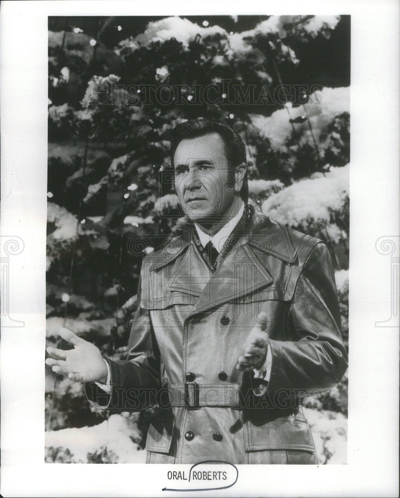 1974 Press Photo Evangelist Oral Roberts - Historic Images