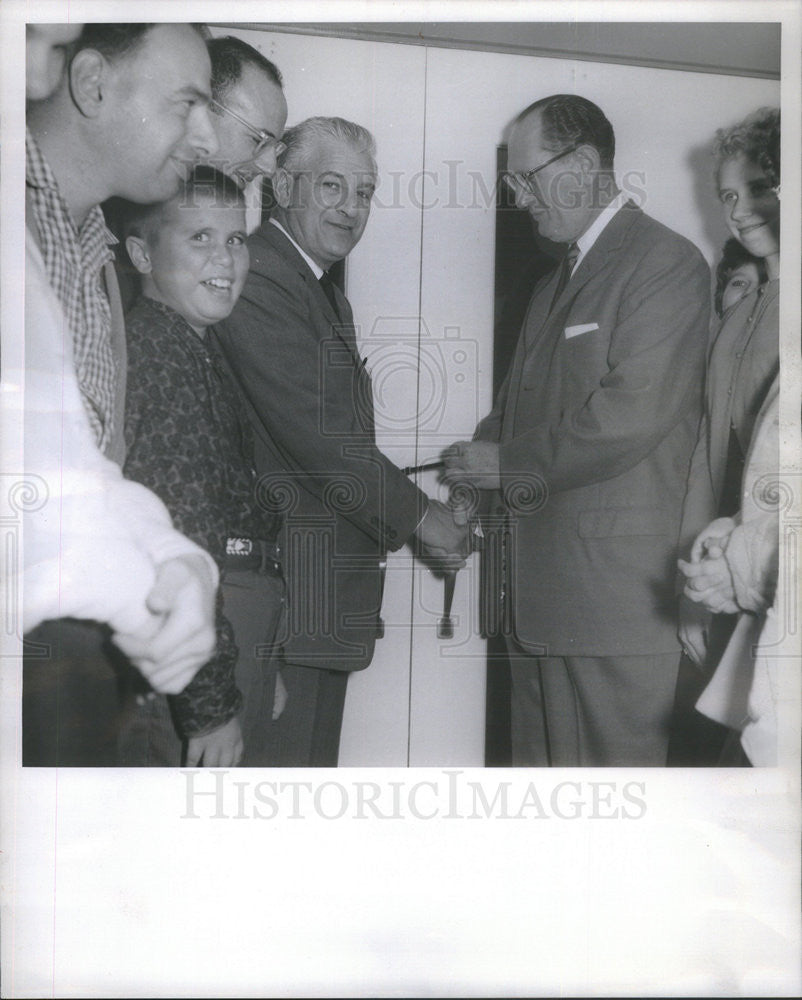 1959 Press Photo Philip Roberts President Little City Al Rosenstein Robert Misch - Historic Images