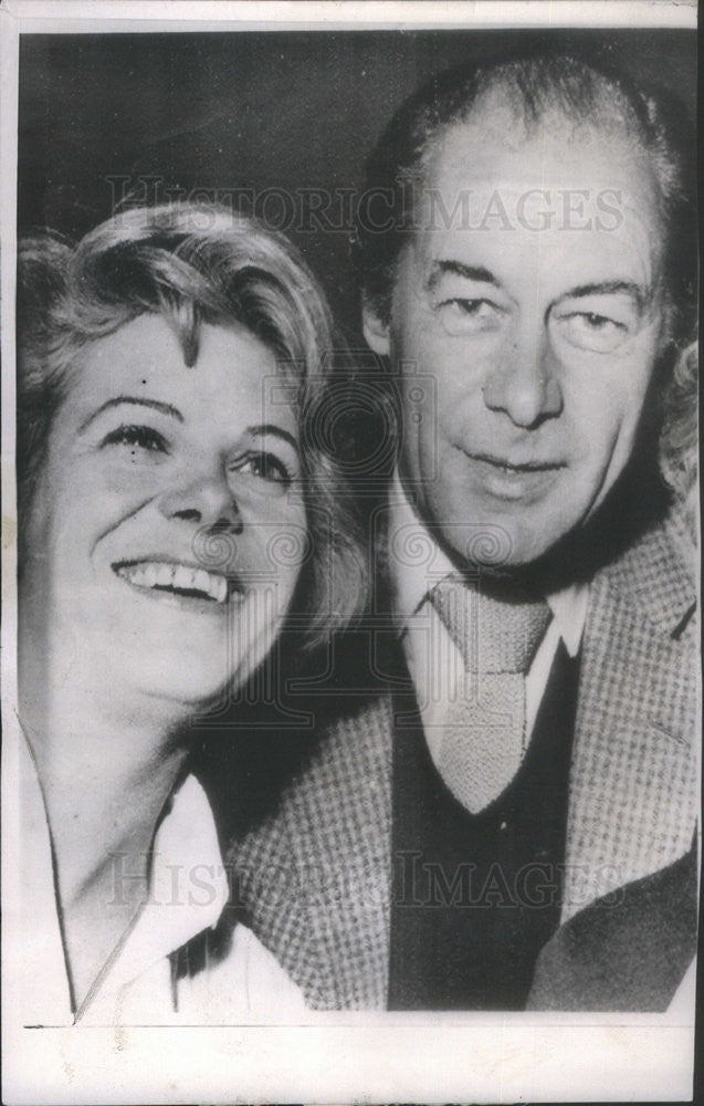 1965 Press Photo Rex Harrison Rachel Roberts Vacation Portofino Italian Riviera - Historic Images