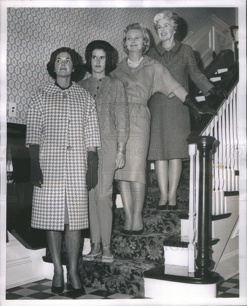 1962 Press Photo Mrs Sheoherd M Roberts Jr., Mrs John Mayo, Mrs Hill Blackett - Historic Images