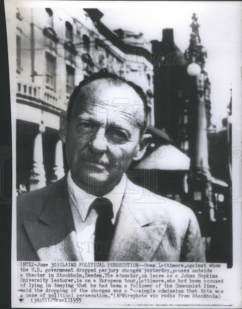 1955 Press Photo Owen Lattimore, John Hopkins University Lecturer, In Sweden - Historic Images