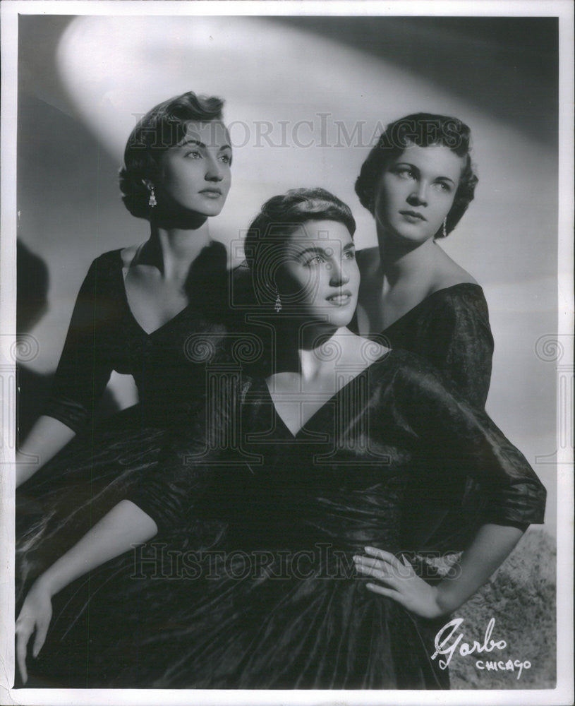 1955 Press Photo The Lassies,singers - Historic Images