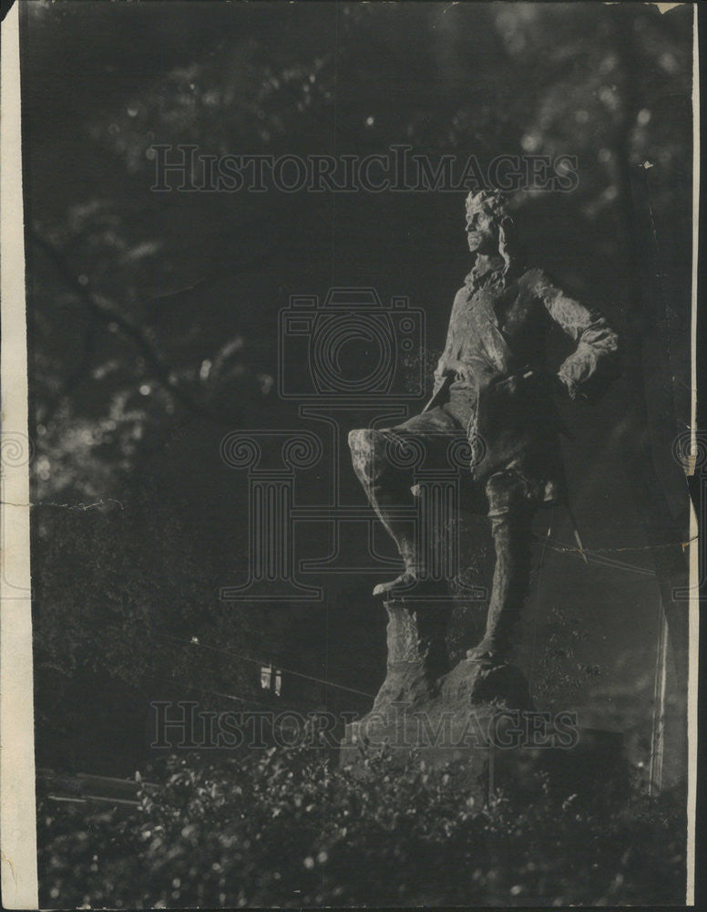 1931 Press Photo Lincoln Park Statues of Robert Chevaller - Historic Images