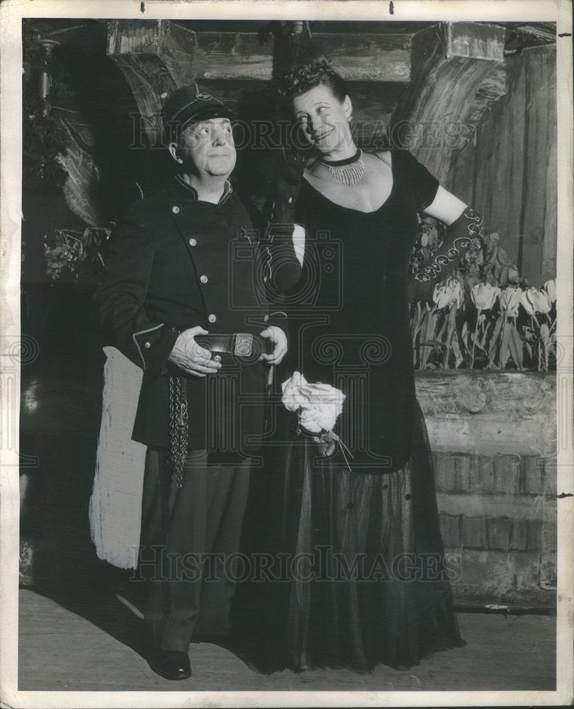 1948 Press Photo Bobby Vail Actor Odette Myrtil Actress Red Mill Movie Film - Historic Images