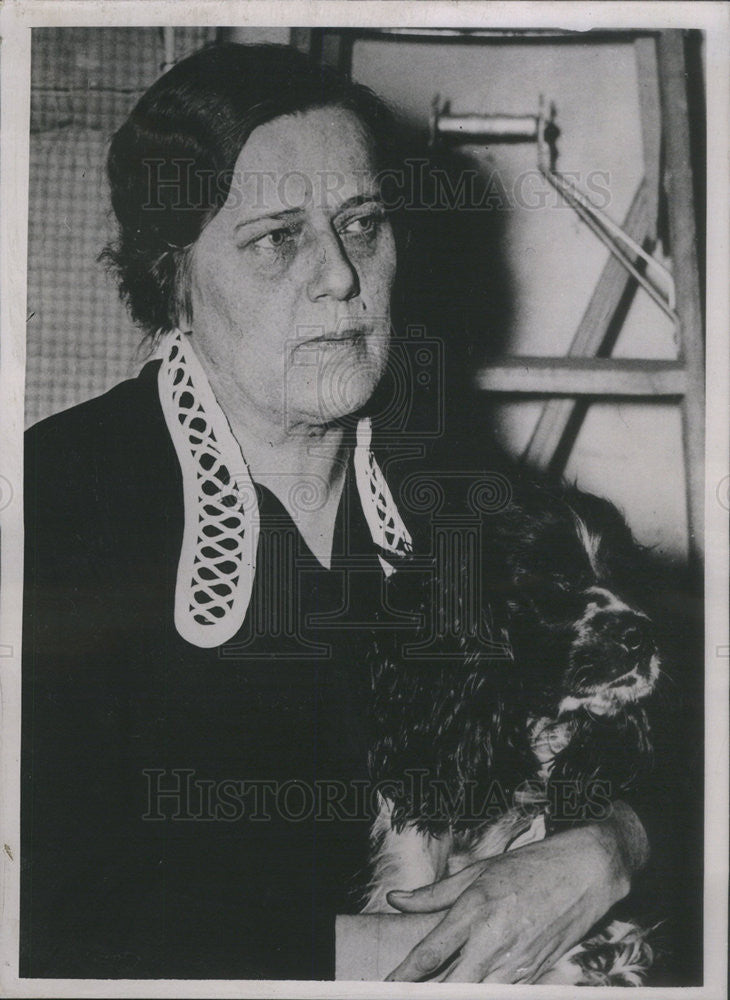 1937 Press Photo Mrs. Norman Redwood Husband Business Manager Local 102 Shot - Historic Images