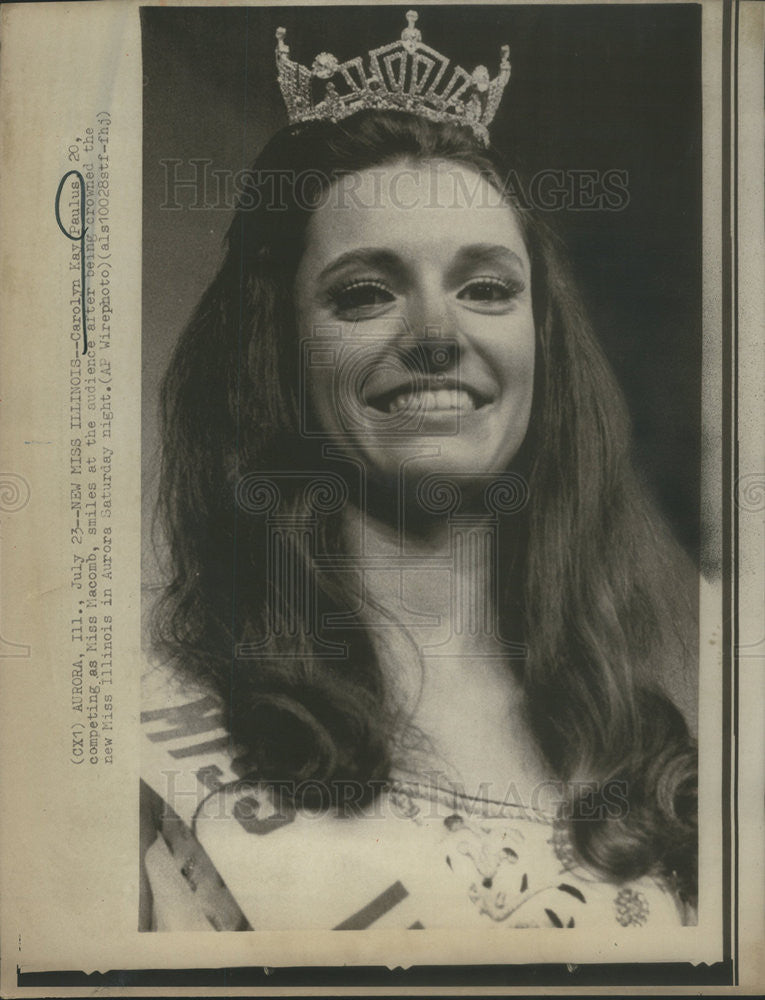 1972 Press Photo Carolyn Kay Paulus, 20, after being crowned Miss Illinois - Historic Images