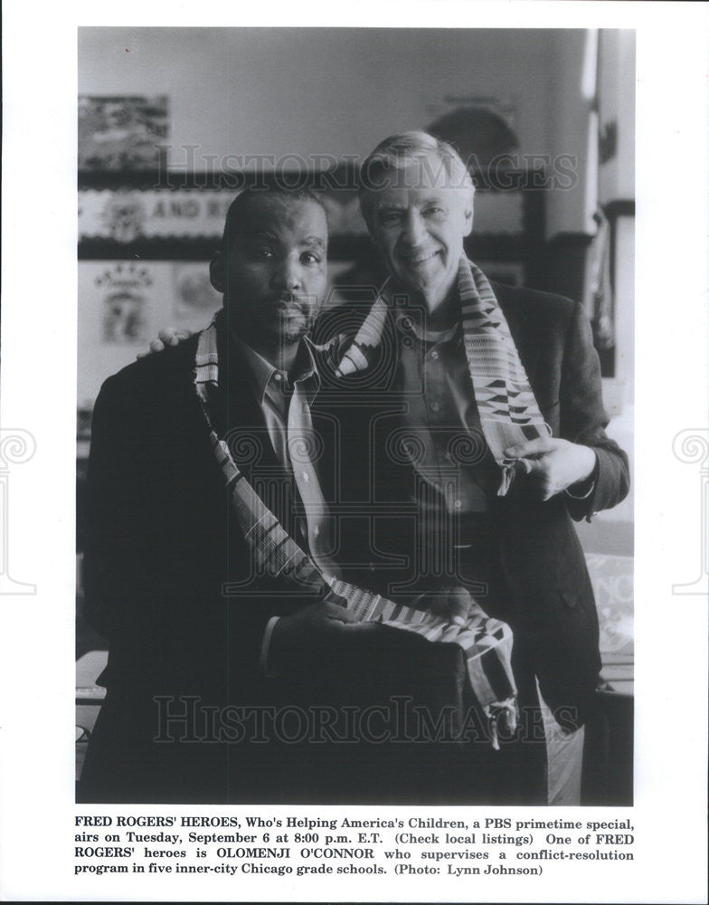 1994 Press Photo &quot;Fred Rogers Hero&quot; Recognizes Olomenji O&#39;Connor Project Peace - Historic Images