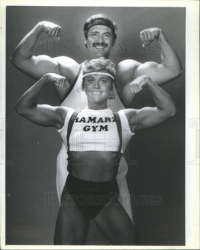 1985 Press Photo Jill O&#39;Connor in Ms America body sculpture and coach D. Pickarz - Historic Images