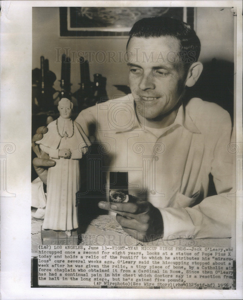 1956 Press Photo Jack O&#39;Leary has had hiccups for 8 years - Historic Images